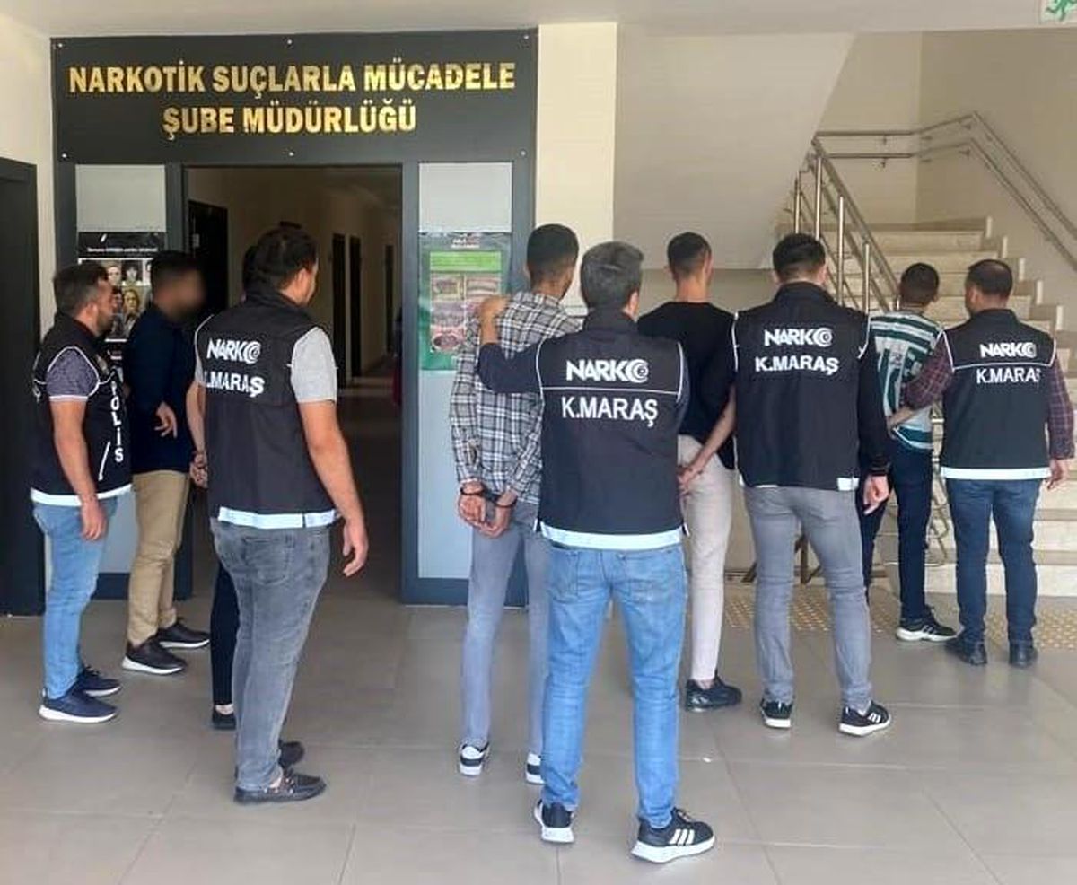Kahramanmaraş 3. sayfa: Kahramanmaraş\'ta sentetik ecza hapı operasyonunda 5 tutuklama