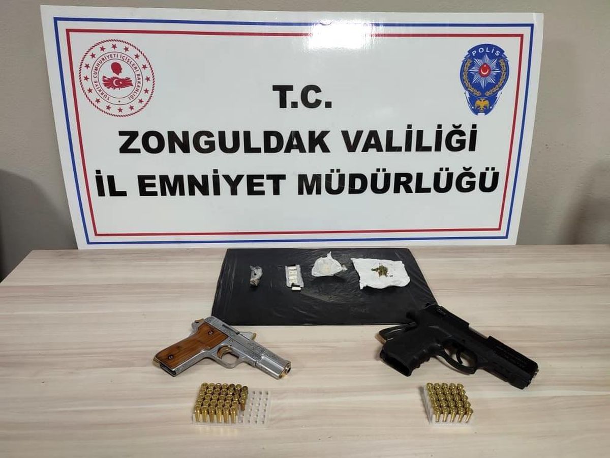 Zonguldak 3. sayfa: Kdz. Ereğli ve Kozlu\'da uyuşturucu operasyonu: 8 gözaltı