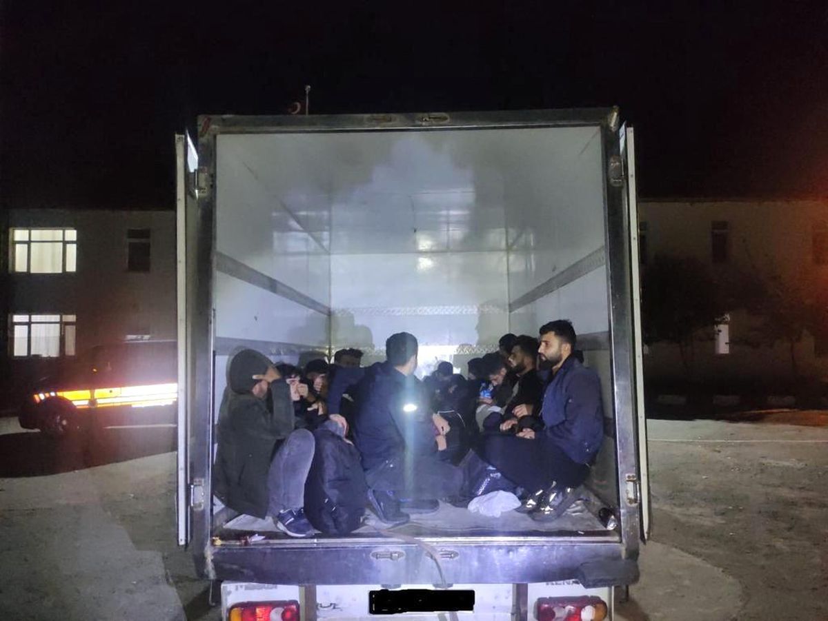 Kırklareli 3. sayfa haberi... Kırklareli\'nde bir haftada 892 göçmen yakalandı