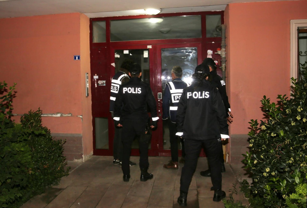 Kocaeli haber: Kocaeli\'de kesinleşmiş hapis cezası bulunan 20 hükümlü yakalandı