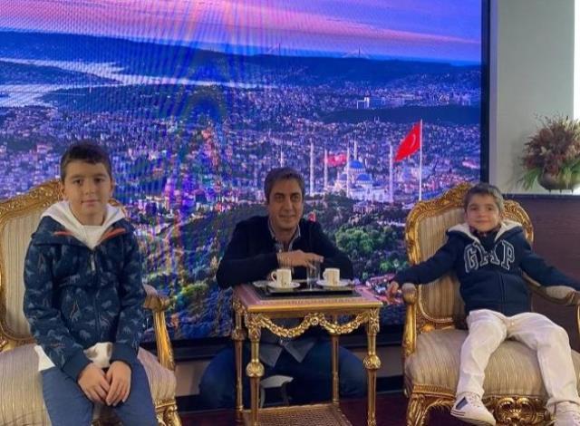 Kural bozan Necati Şaşmaz, oğullarıyla fotoğraflarını paylaştı