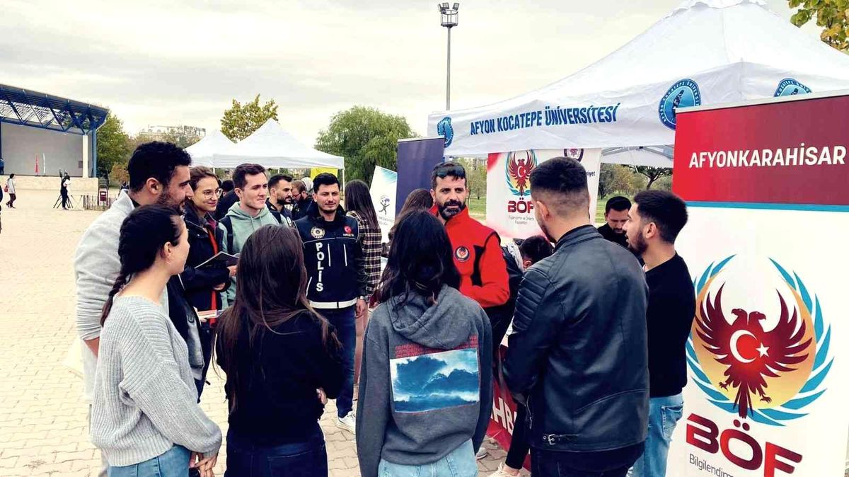 Son dakika haber! Polisten öğrencilere terör bilgilendirmesi