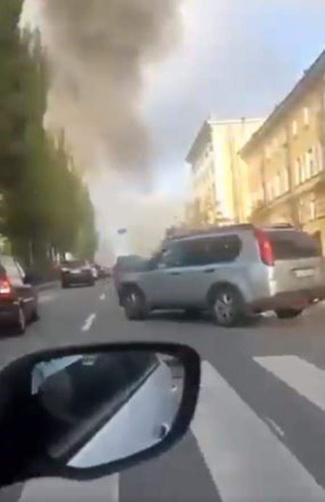 Rusya'nın Kiev'e saldırısından sonra bölgeden ilk fotoğraflar geldi Rusya'nın Kiev'e saldırısından sonra bölgeden ilk fotoğraflar geldi