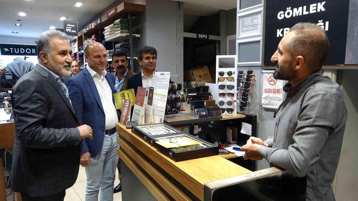 Van haberi | Van TSO Başkan Adayı Faruk Biner\'den esnafa ziyaret