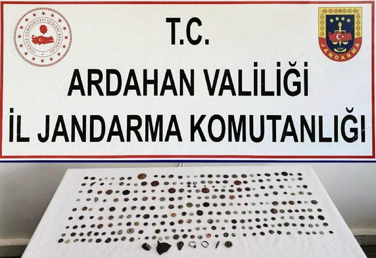 Ardahan haberi: Ardahan\'da 269 sikke ve 7 obje ele geçirildi