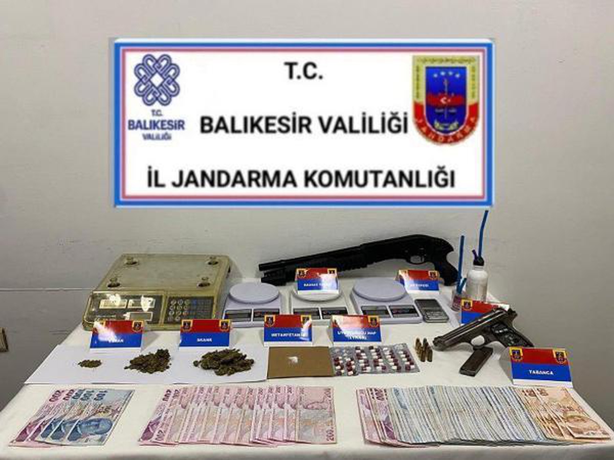 Son dakika haber... Balıkesir\'de uyuşturucu operasyonunda 6 şüpheli tutuklandı