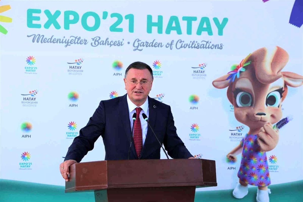 Başkan Savaş: "Efeler Ligi\'nde çok can yakacağız"