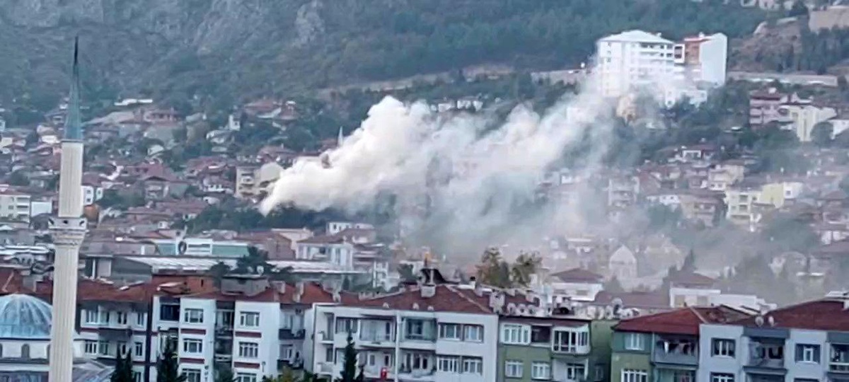 Son dakika haber: Elektrikli ısıtıcıdan çıkan yangında can verdi, dumanlar Amasya\'yı sardı