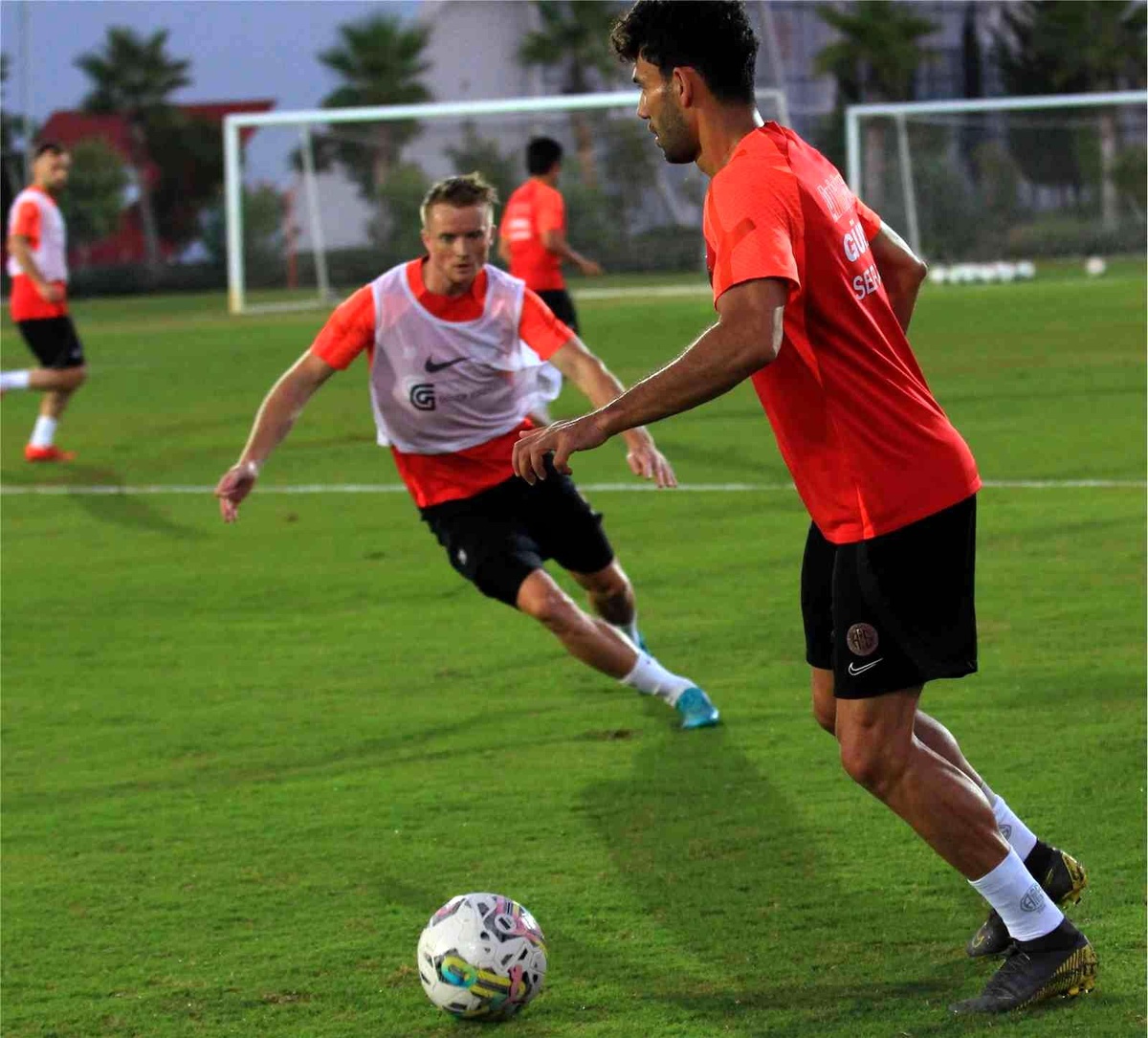 FTA Antalyaspor, Alanyaspor maçının taktiğini çalıştı