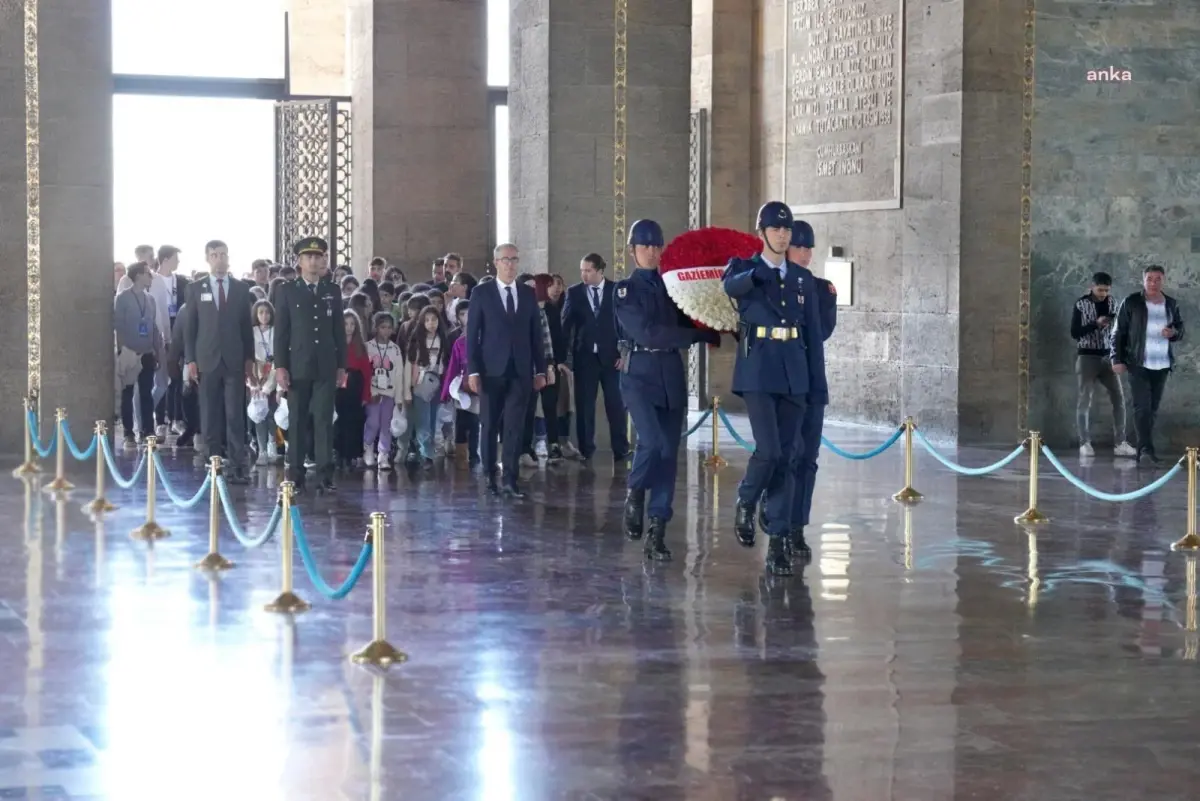 Gaziemirli Çocuklar ve Gençler, Anıtkabir\'de