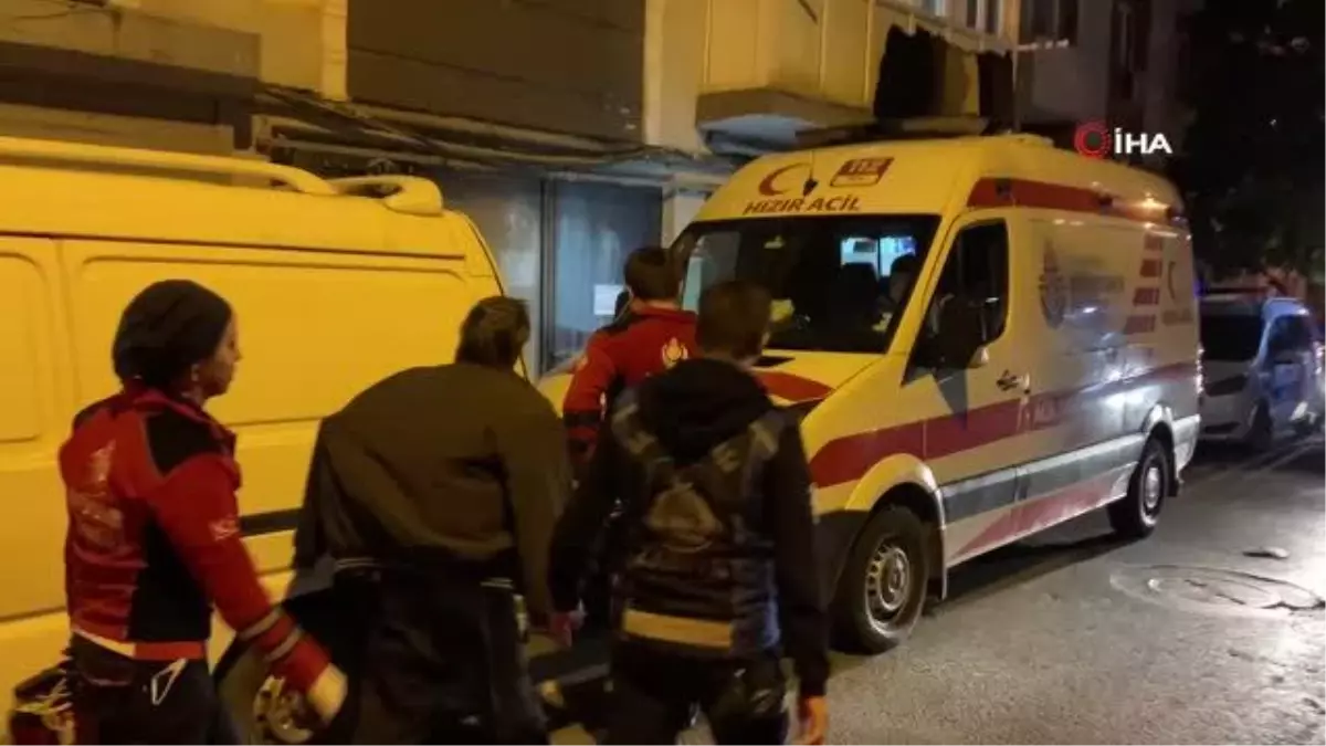 Son Dakika | Gaziosmanpaşa'daki 4 katlı binada korkutan yangın: 4 kişi dumandan etkilendi