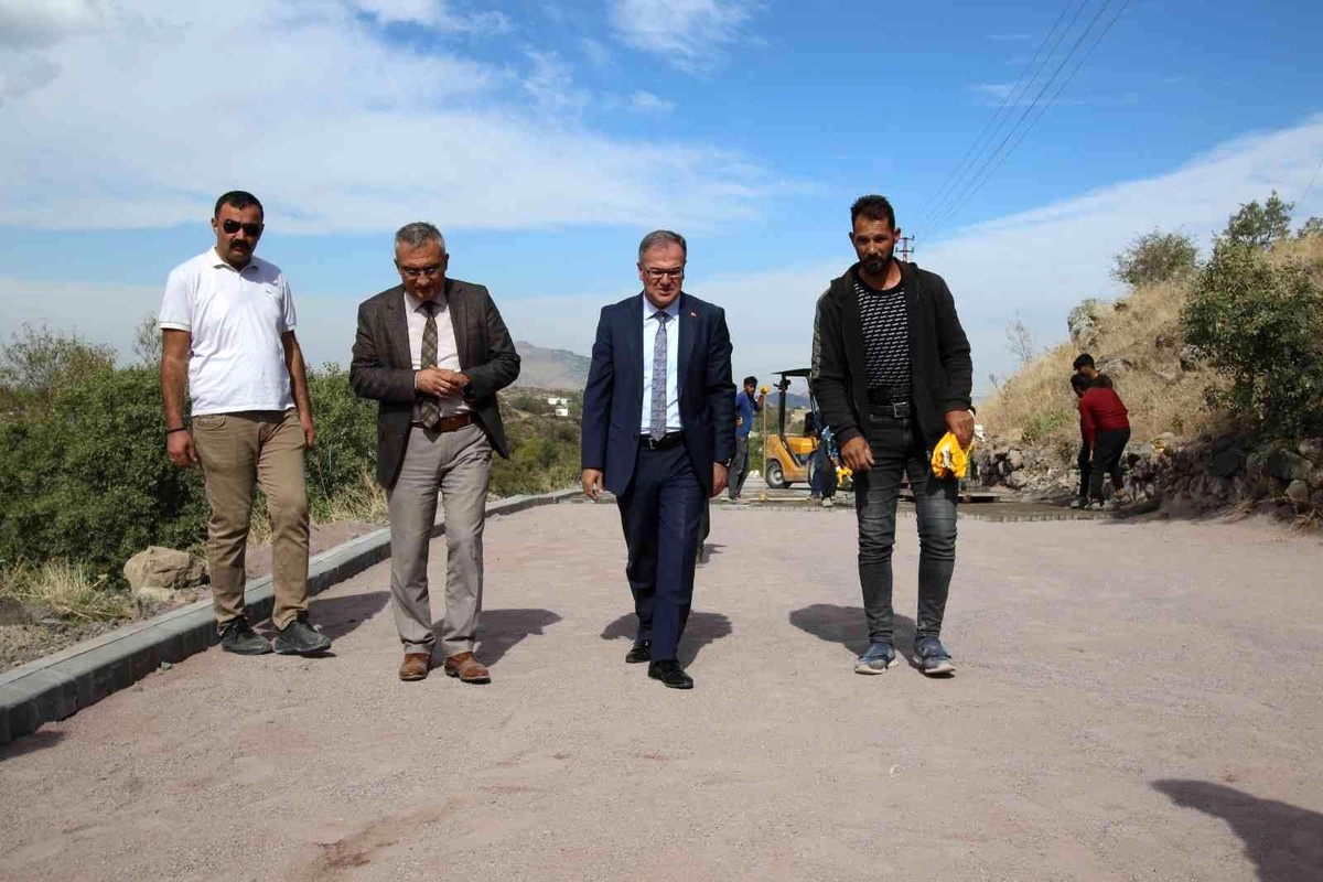 Kayseri yerel haberleri... Hacılar\'da caddeler modern yüzüne kavuşuyor
