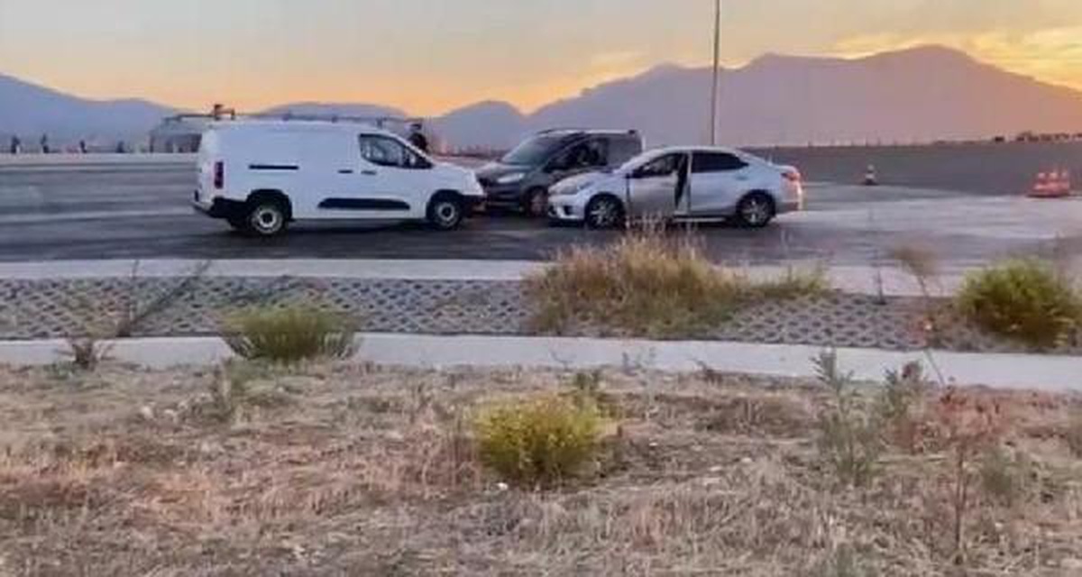 Son dakika haberi: İzmir\'de 12 kilo uyuşturucuya 3 tutuklama