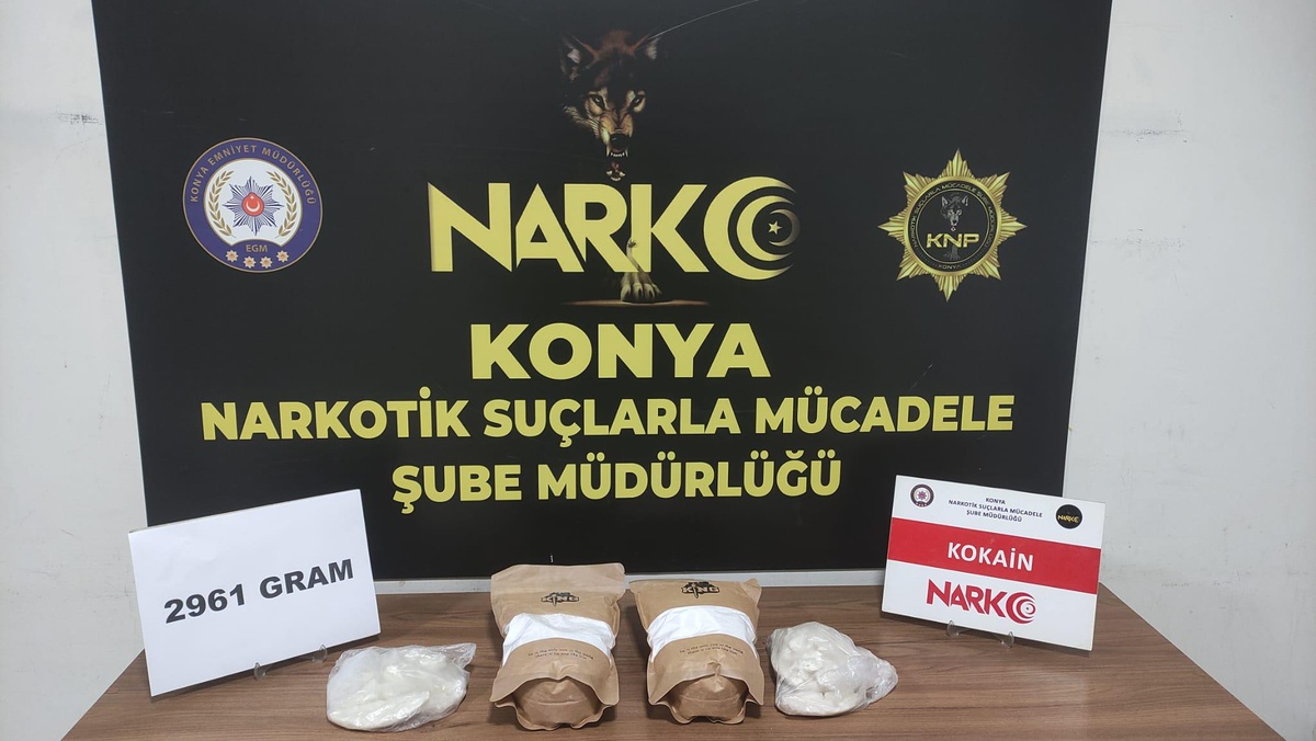 Son dakika haberi | Konya\'da araçlarında kokain ele geçirilen çift tutuklandı