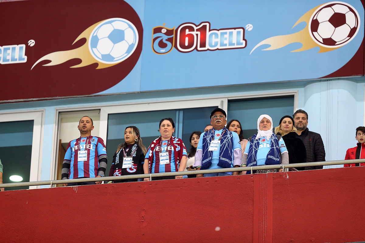 Trabzon spor haberi... Muğlalı 65 yaşındaki taraftarın "Trabzonspor maçını Trabzon\'da izleme" hayali gerçek oldu