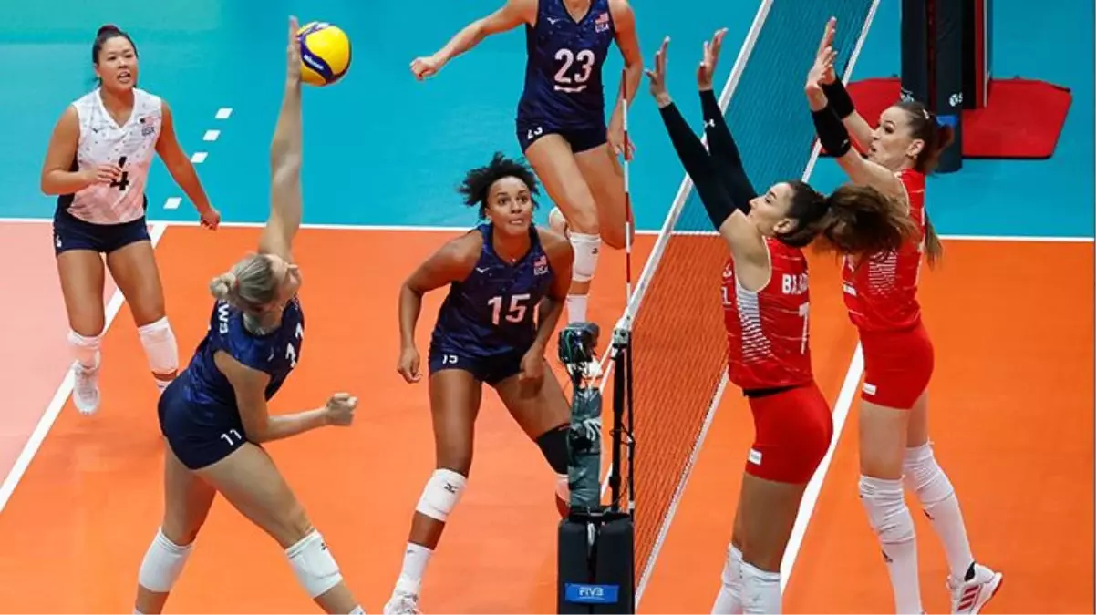A Milli Kadın Voleybol Takımı, Dünya Şampiyonası\'nın çeyrek finalinde ABD\'ye 3-0 mağlup olarak turnuvaya veda etti