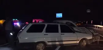 Son dakika haber... Üç aracın karıştığı kazada 4 kişi yaralandı