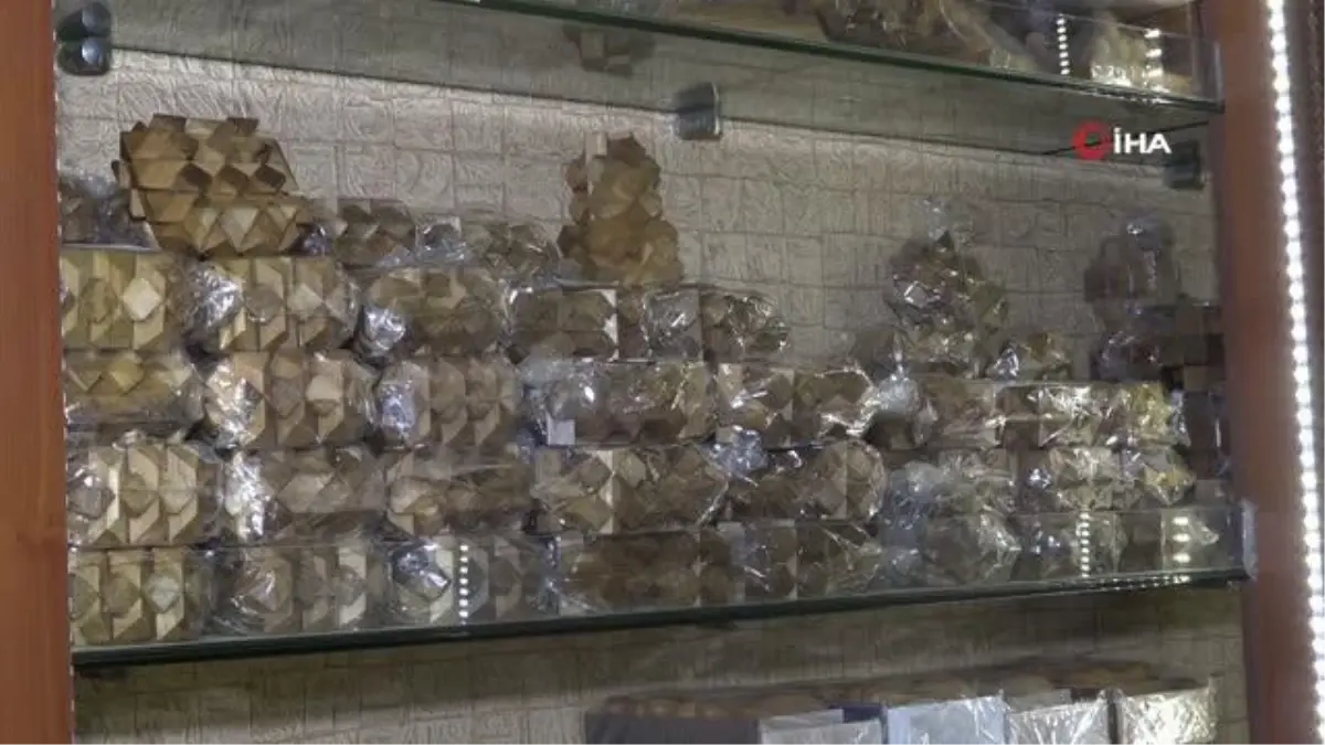 Uzakdoğu'dan getirdiği zeka oyunlarını Türkiye'de satıyor