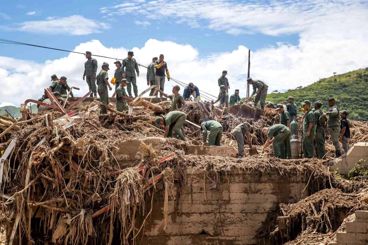 Venezuela\'daki toprak kayması felaketinde can kaybı 36\'ya yükseldi