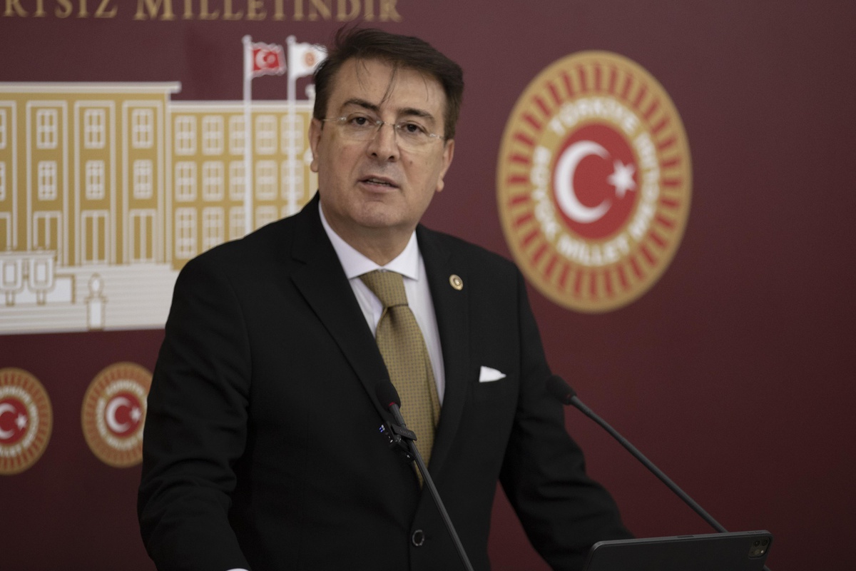 AK Parti\'li Aydemir: "Millet İttifakı iktidar olursa başkan yardımcılarından birini HDP\'den yapacaklar"