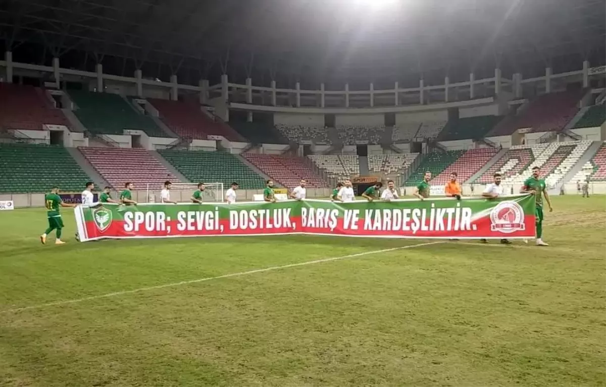 Sivas spor haberleri... Amedspor Sivas Belediyespor maçı Seyrantepe\'ye