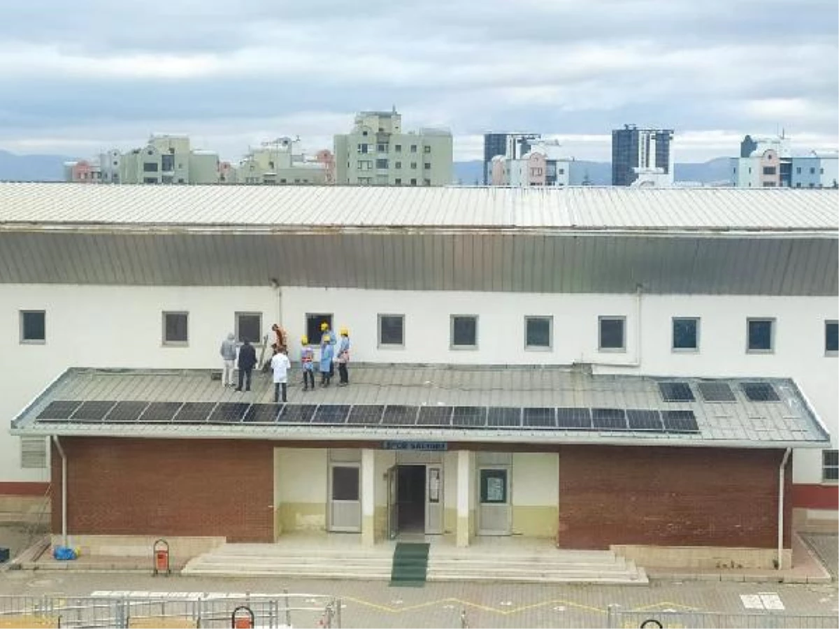 Ankara haber: Ankara\'daki ilkokulun çatısına güneş enerji panelleri ve yağmur suyu depoları kuruldu