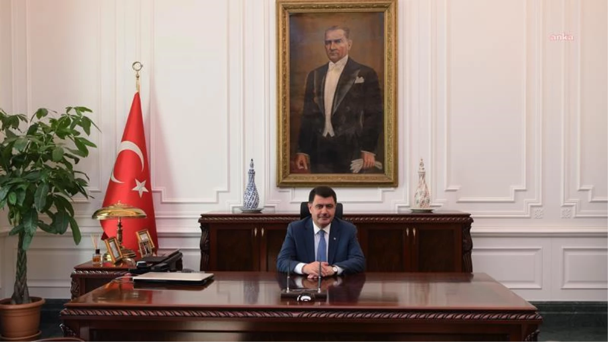 Ankara haberleri: Ankara Valisi Vasip Şahin: Başta Atatürk Olmak Üzere, Ankara\'nın Başkent Olmasına Hizmet Etmiş Bütün Devlet Adamlarımızı Şükranla Anıyorum