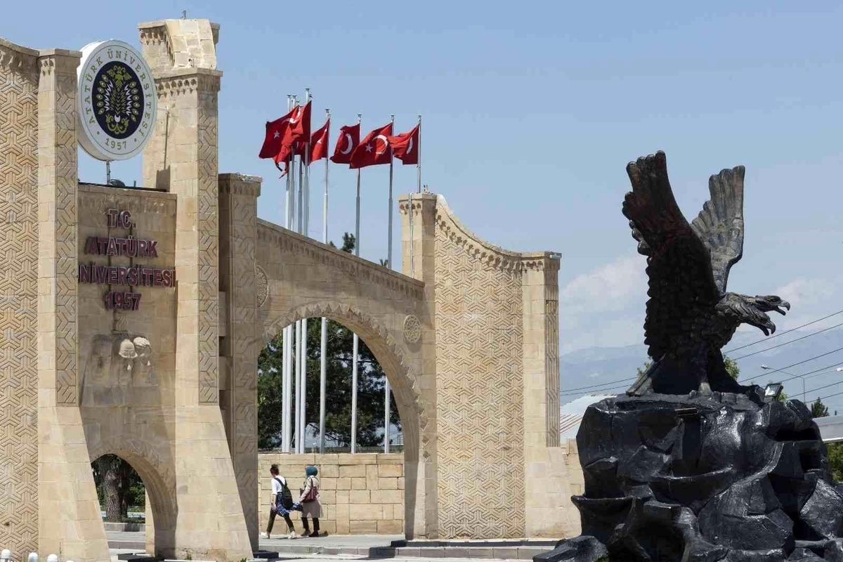 ATA AÖF\'te sınavsız ikinci üniversite kayıtları devam ediyor