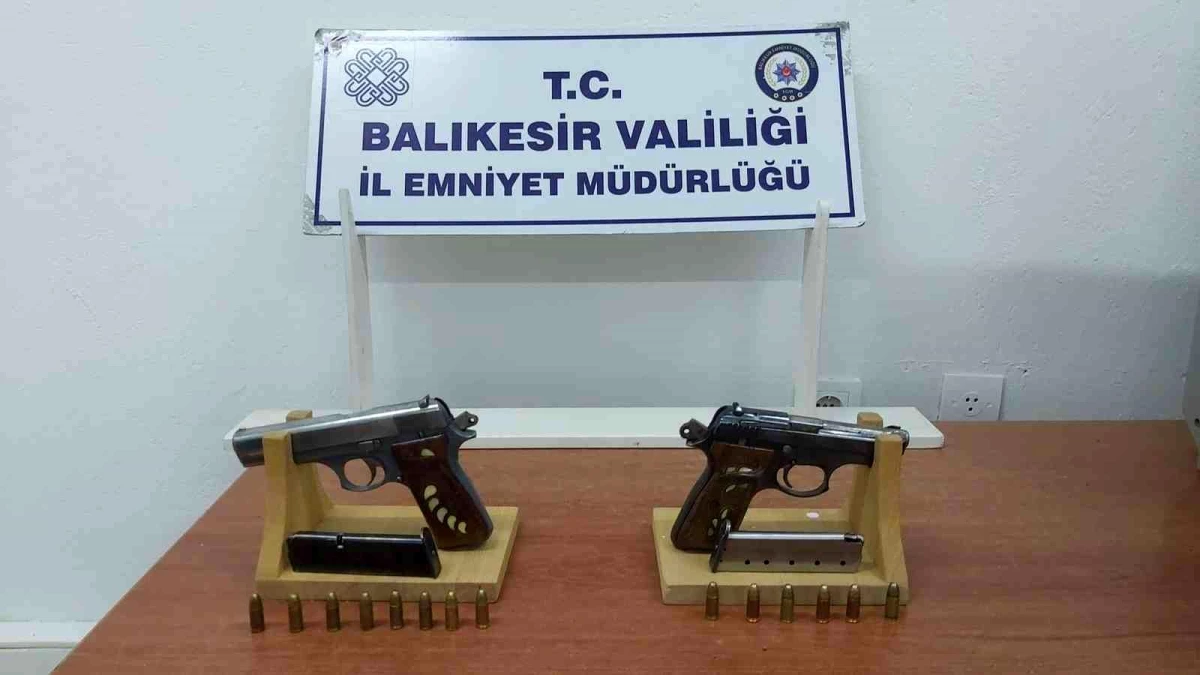 Balıkesir haberi... Balıkesir\'de aranan 22 şahıstan 12\'si tutuklandı