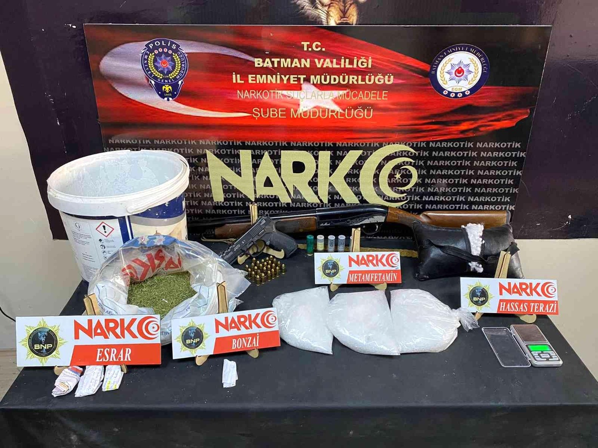 Son dakika haberleri | Batman merkezli 6 ilde uyuşturucu satıcılarına operasyon: 60 gözaltı