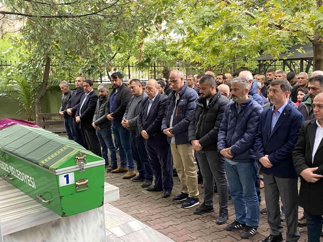 Liseli Büşra cinayetinde yürek yakan detay: Katil, genç kızı diri diri yakmış Liseli Büşra cinayetinde yürek yakan detay: Katil, genç kızı diri diri yakmış