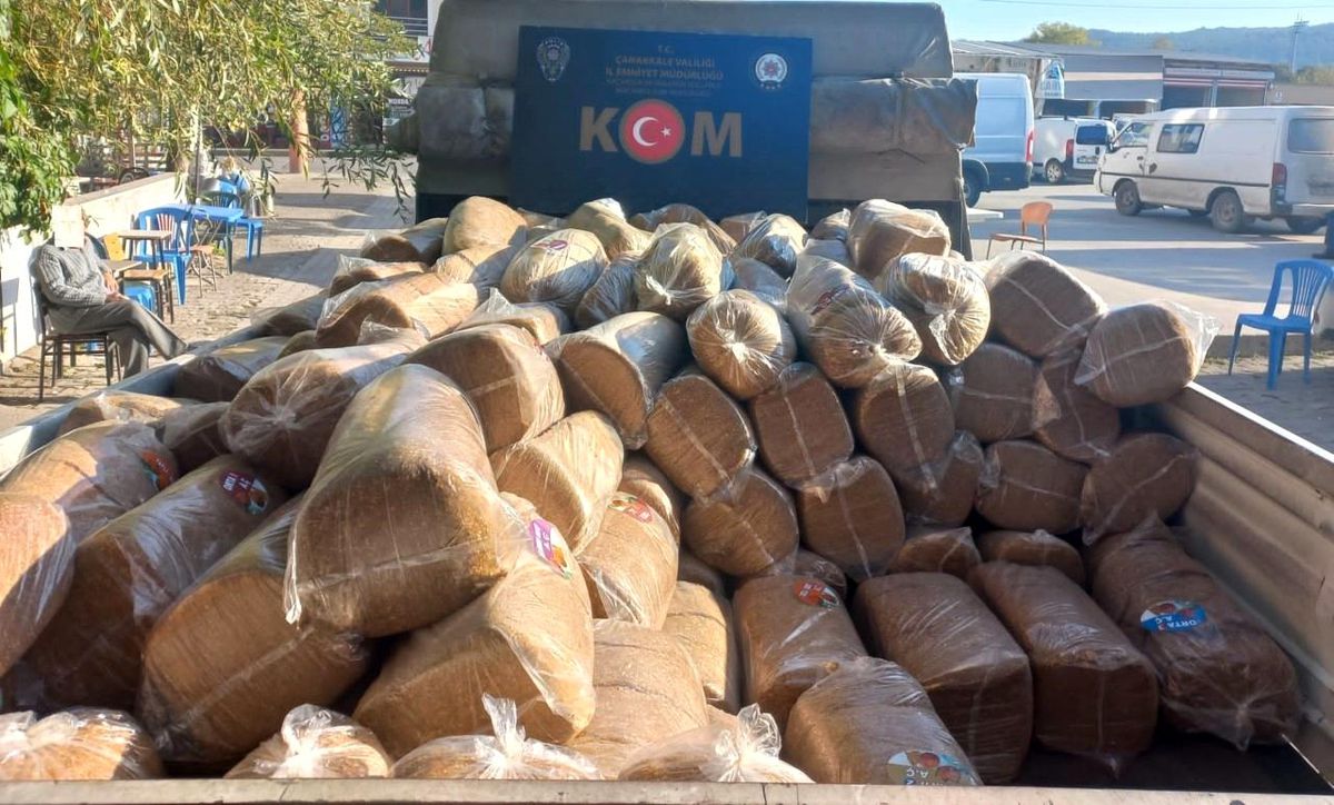 Çanakkale 3. sayfa haberi | Çan\'da 998 kilo tütün ele geçirildi