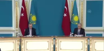 Cumhurbaşkanı Erdoğan'a 'Kazakistan Birinci Derece Dostluk Devlet Nişanı' takdim edildi
