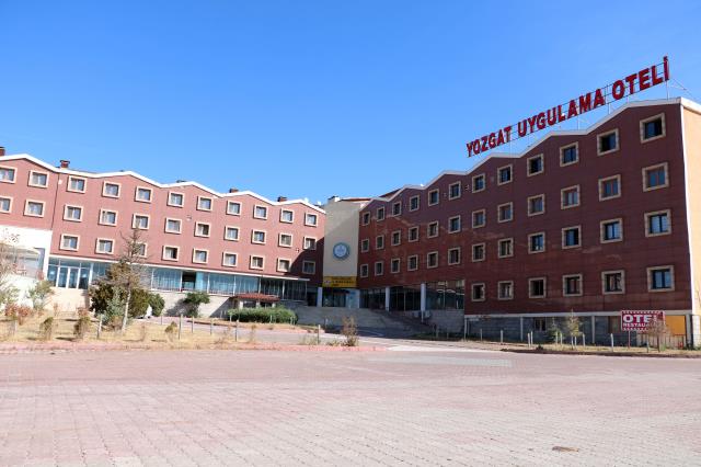 Fabrika gibi okul! Öğrenciler her gün 5 bin ekmek üretiyor
