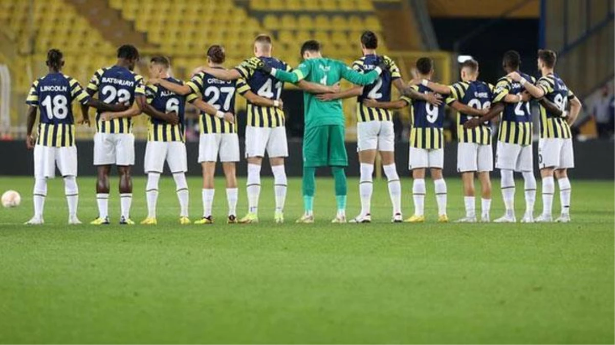 Fenerbahçe\'nin AEK Larnaca maçı kamp kadrosunda 5 futbolcu yer almadı
