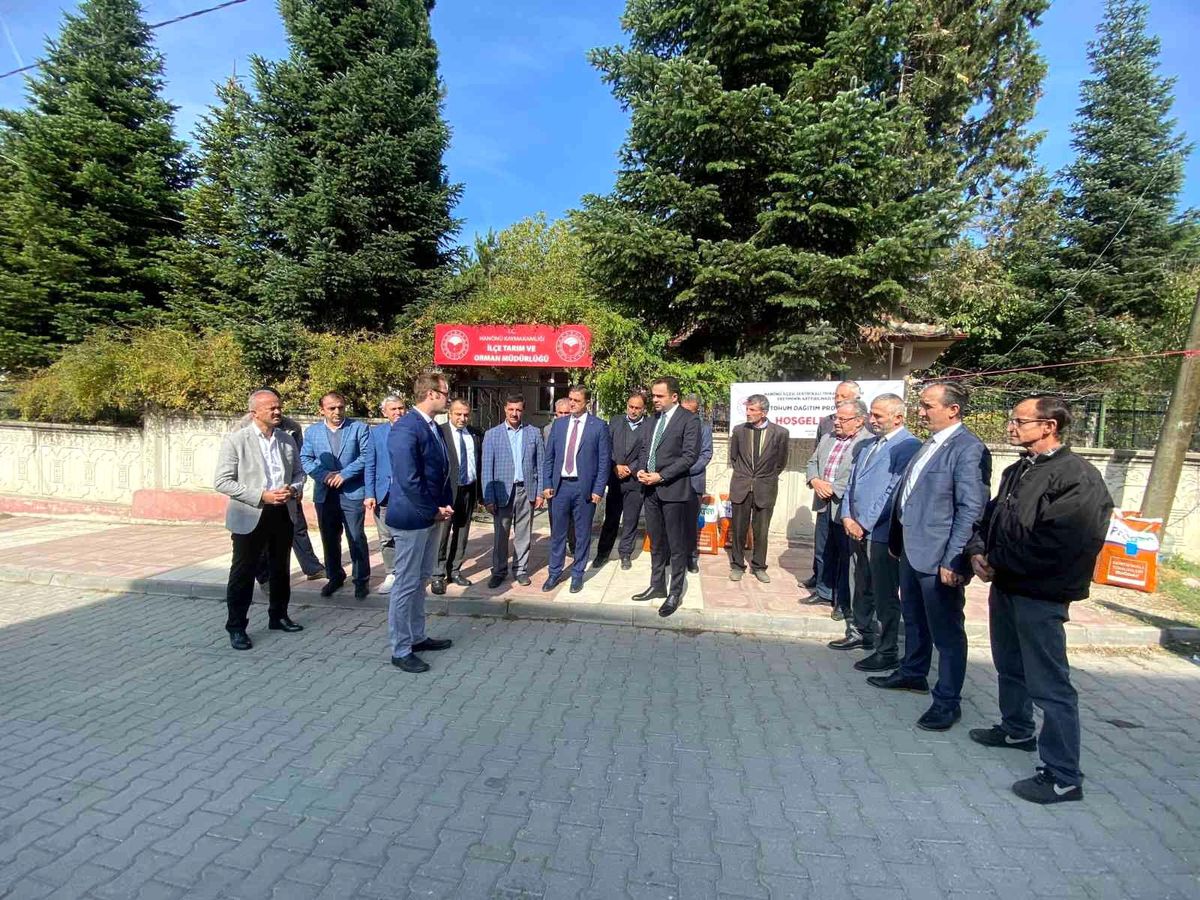 Kastamonu haber: Hanönü\'de 75 çiftçiye 15 ton tohumluk buğday dağıtıldı