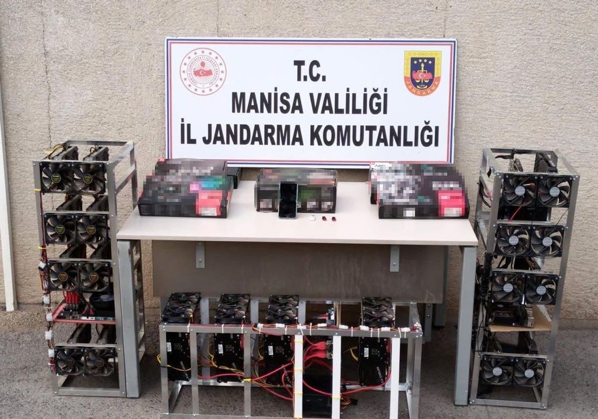 Manisa haber! Manisa\'da yasadışı kripto para madenciliğine baskın