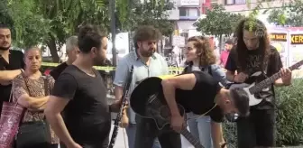 Müzisyenlerden meslektaşlarına yönelik saldırılara tepki