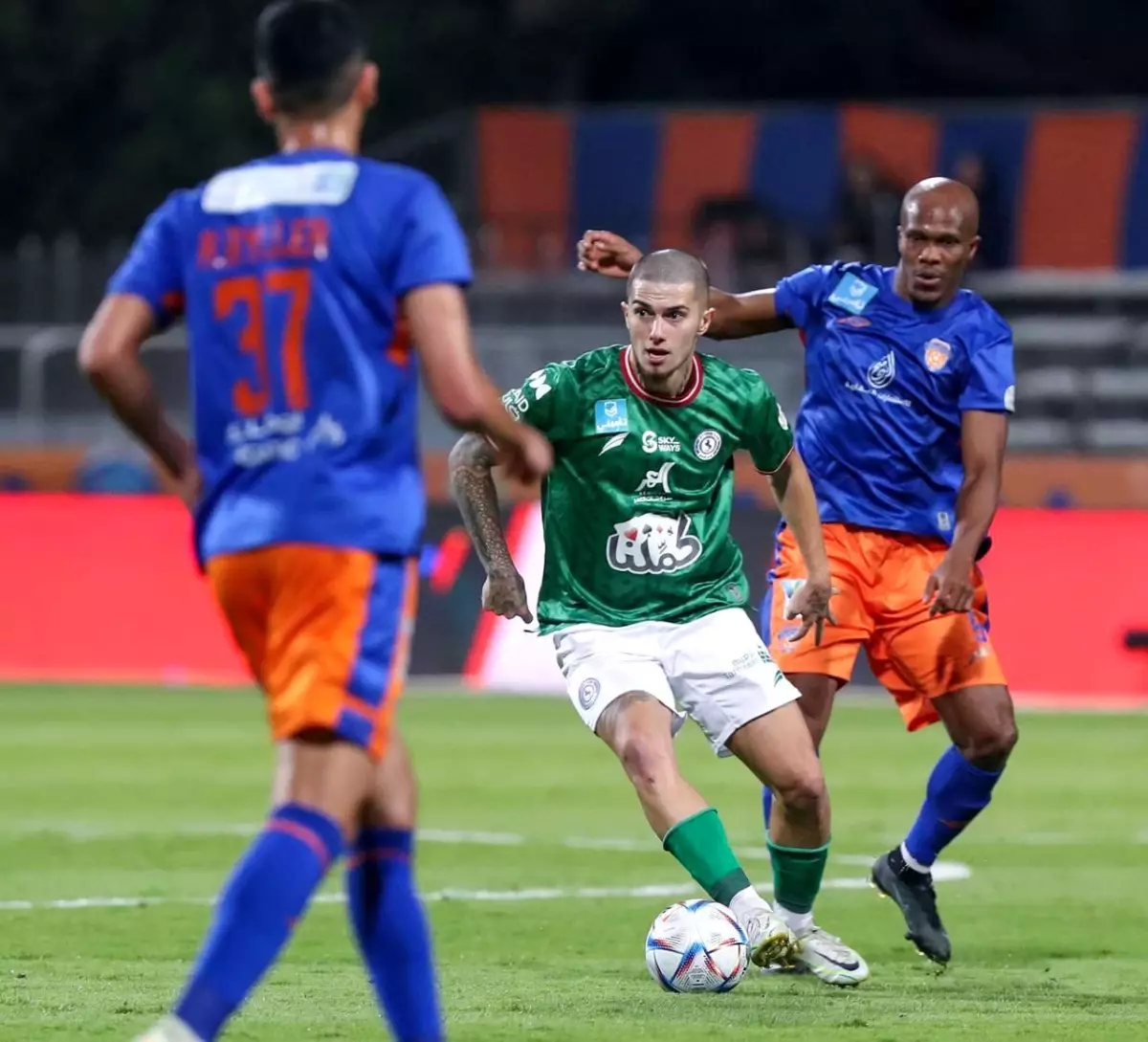 Nwakaeme ve Berat Özdemir, Arabistan'da buluştu