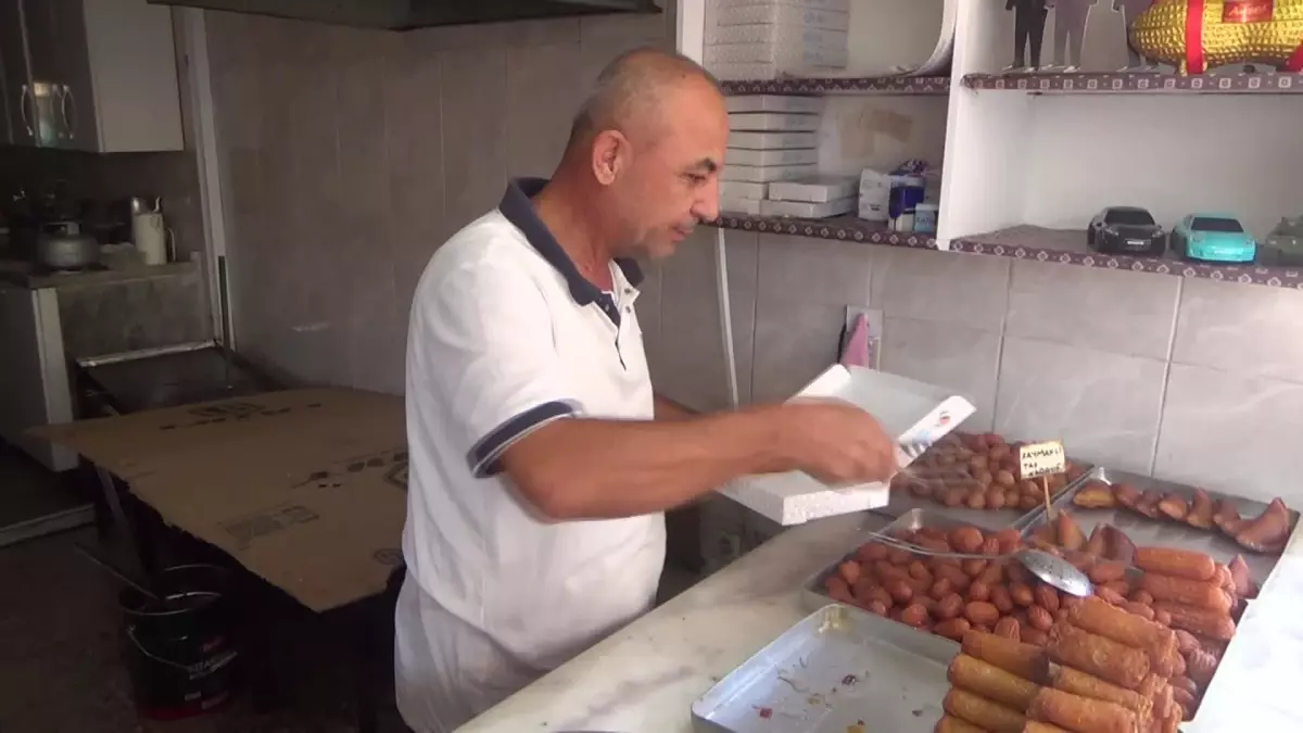 Son dakika haberleri... Osmaniyeli Tatlıcıdan Şeker Zammına Tepki: "Tatlı Yiyip Tatlı Konuşamıyoruz Artık"