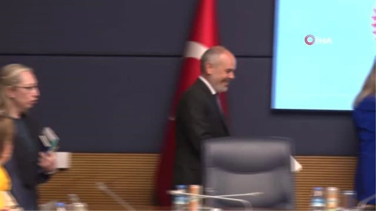 TBMM Dışişleri Komisyonu Başkanı Akif Çağatay Kılıç: - "F16 satışında Türkiye\'ye doğrudan satışı engelleyen bir şey yok. Dolayısıyla şarta bağlama...