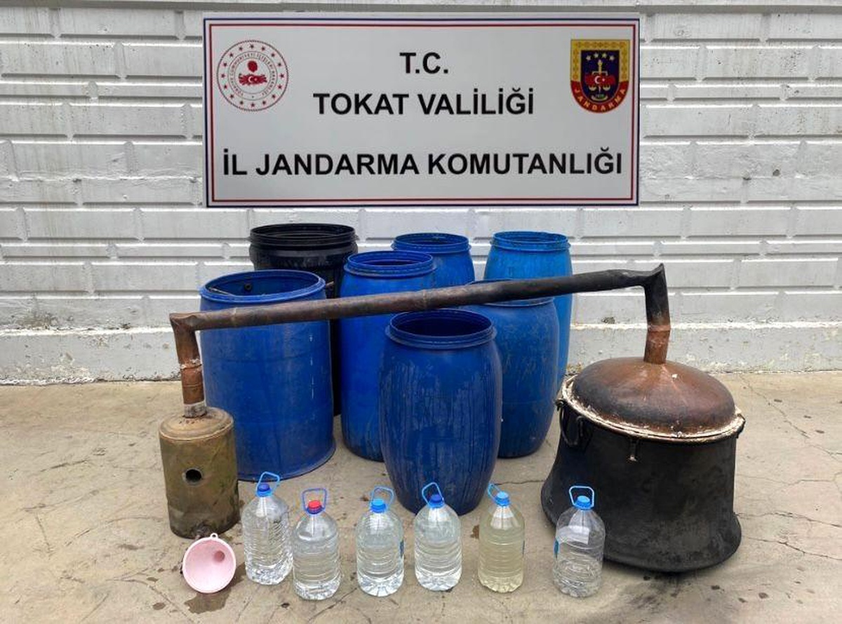 Tokat haber! Tokat\'ta kaçak alkol operasyonu: 5 gözaltı