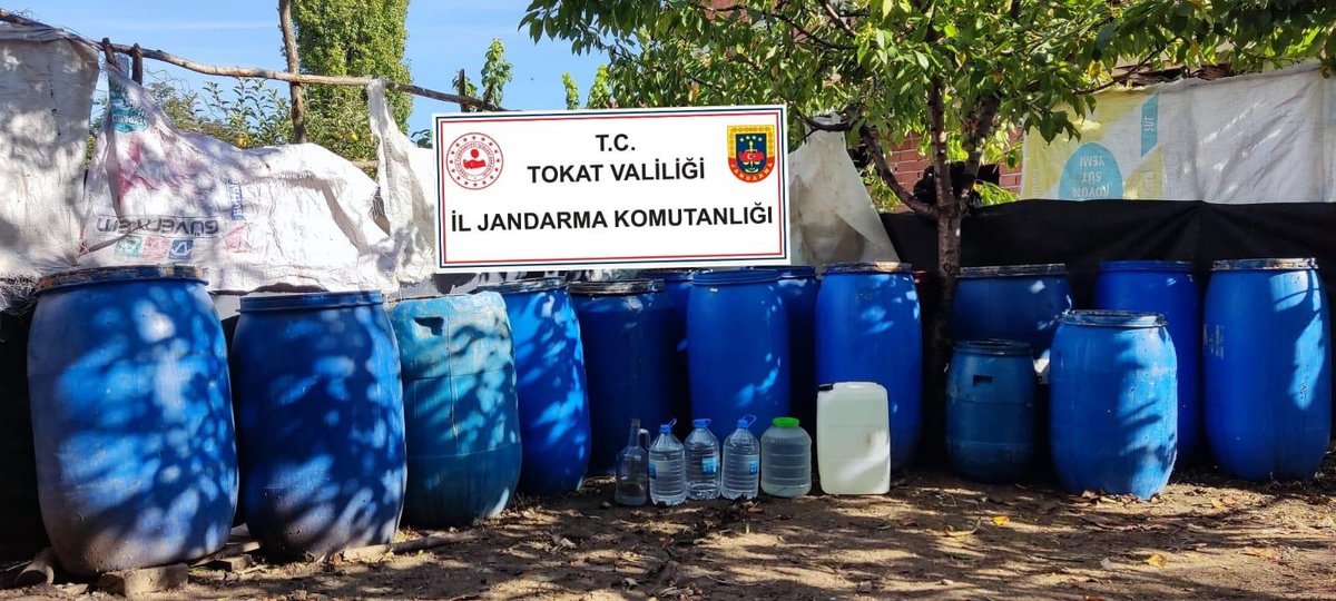 Tokat gündem haberi | Tokat\'ta kaçak içki operasyonunda 5 kişi yakalandı