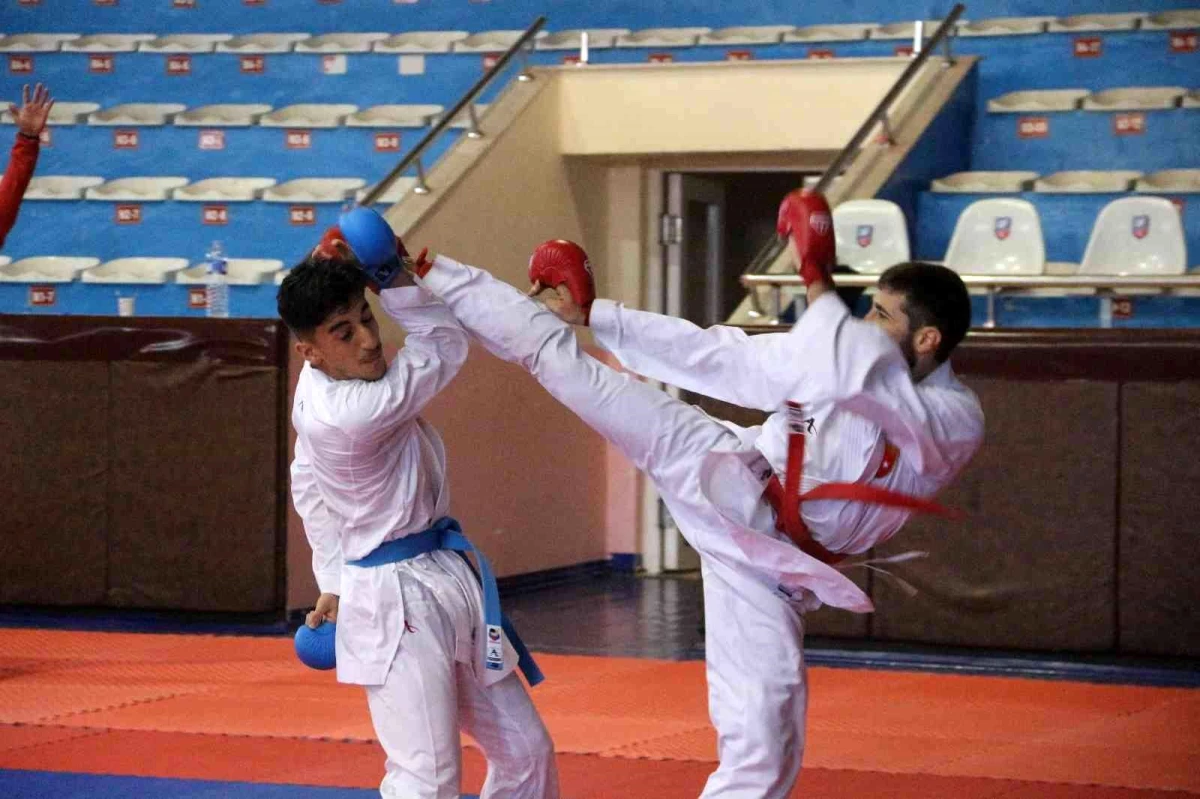 Erzurum haber | U21 Karate Milli Takımı şampiyonaya Erzurum\'da hazırlanıyor