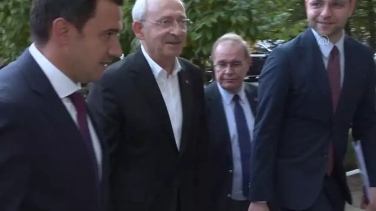 WASHINGTON - CHP Genel Başkanı Kılıçdaroğlu, ABD\'de John Hopkins Üniversitesinde öğrencilerle buluştu (2)