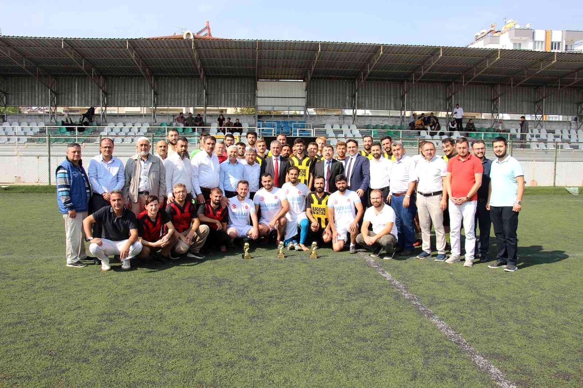 Aydın haberi: Aydın\'da din görevlileri arası futbol turnuvasının kazananı Çine oldu