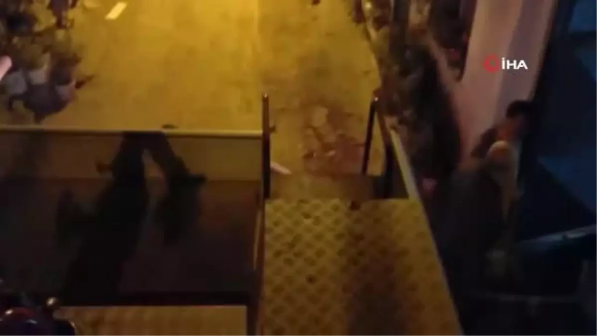 Balıkesir haber! Bandırma\'da ahşap binada yangın