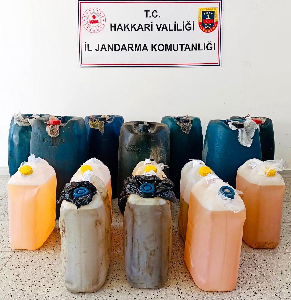 Hakkari 3. sayfa haberleri | Hakkari Jandarması geçit vermiyor