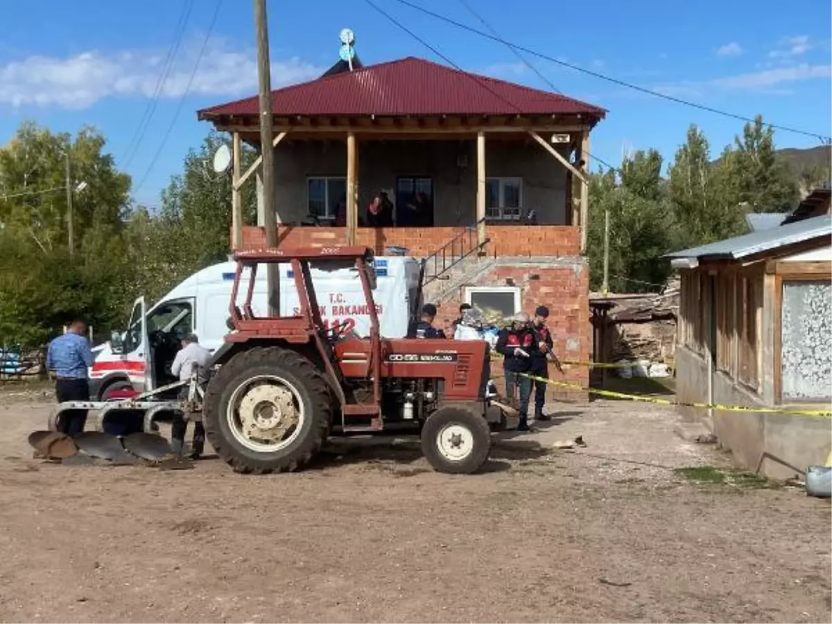 Karı koca, evlerinde silahla vurulmuş olarak ölü bulundu