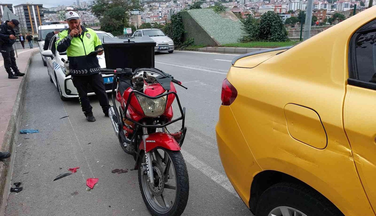 Samsun haberleri... Samsun\'da motosiklet taksiyle çarpıştı: 1 yaralı